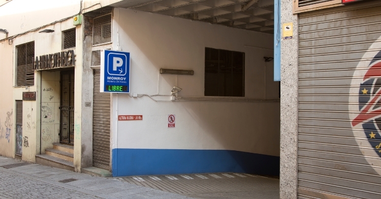 Garajes Monroy: Parking en el centro de Salamanca